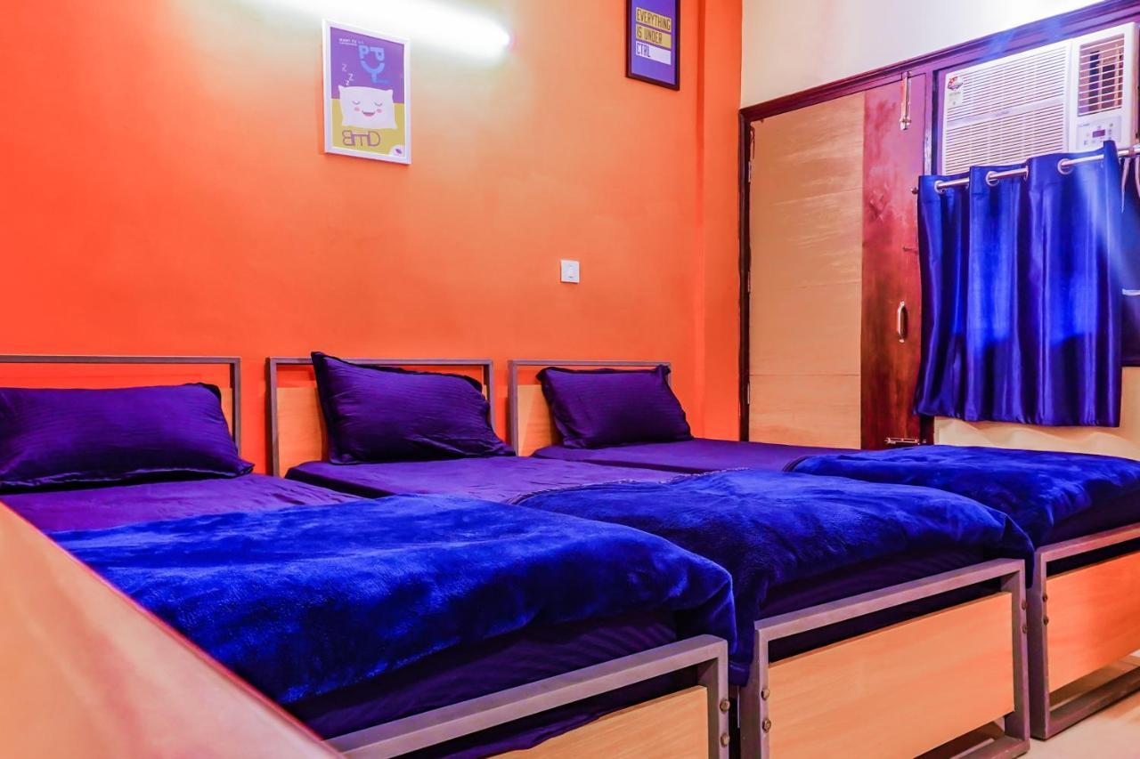Isthara Coliving Hostel Гургаон Екстериор снимка