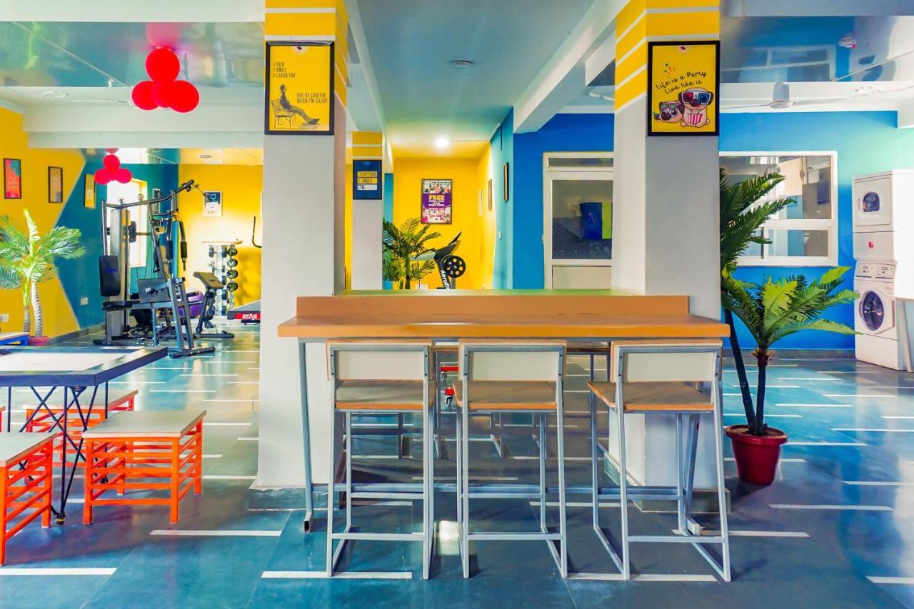 Isthara Coliving Hostel Гургаон Екстериор снимка